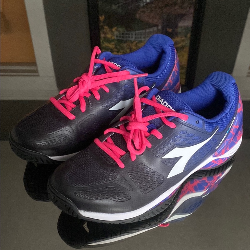 Diadora Mythos Blushield Running Shoes Black / Purple / Pink, Size 8